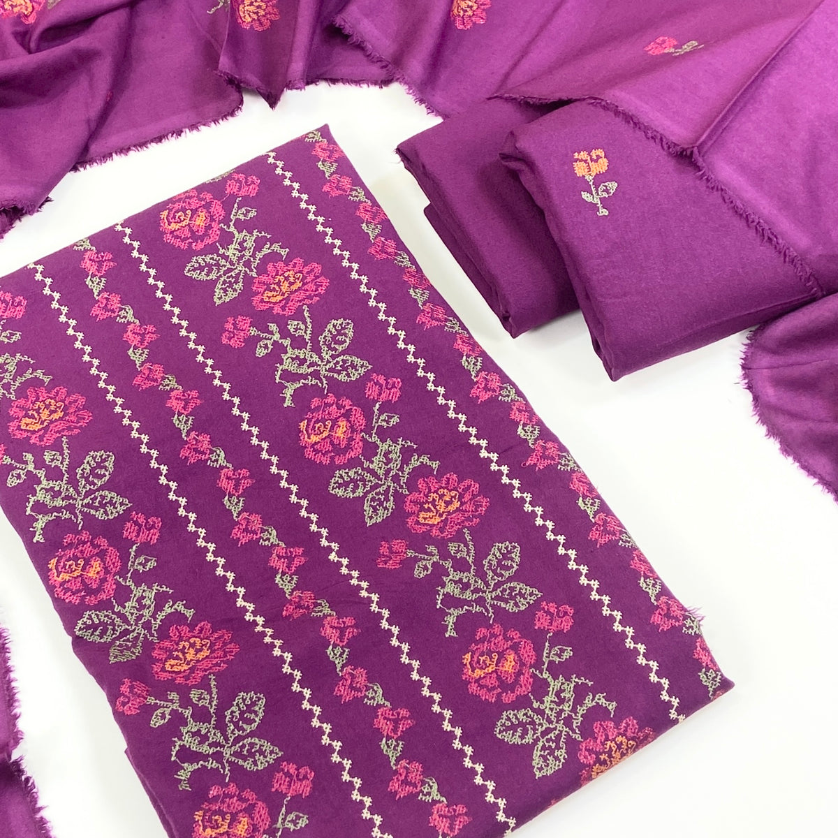 Bareeze Embroidered Karandi 3PC